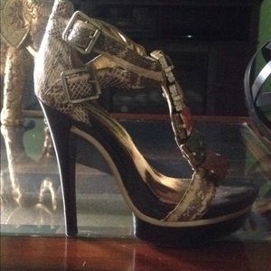 bebe snake skin heels